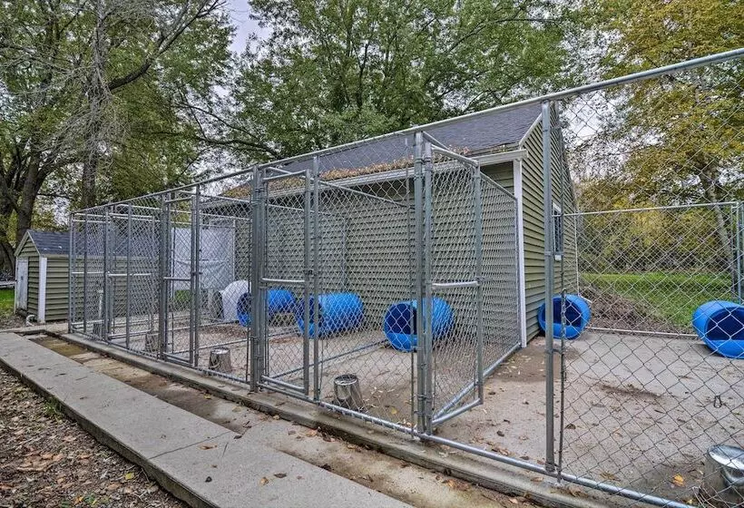 Pet Friendly Petoskey Area Cabin, Walk To River!