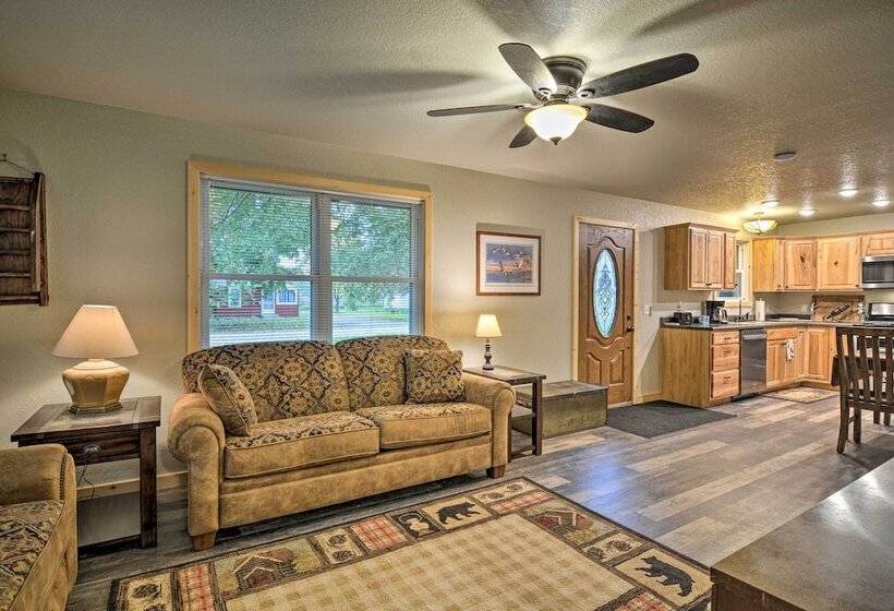 Pet Friendly Petoskey Area Cabin, Walk To River!