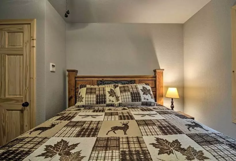 Pet Friendly Petoskey Area Cabin, Walk To River!