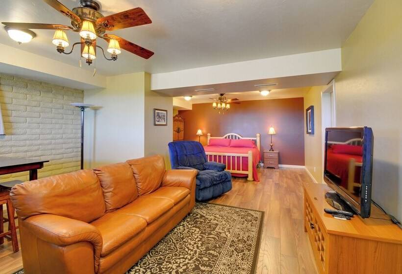 Prescott Hideaway W/ Deck, Sauna & Mountain Views!