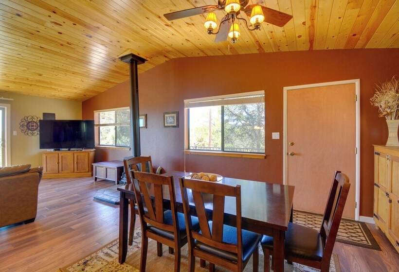 Prescott Hideaway W/ Deck, Sauna & Mountain Views!