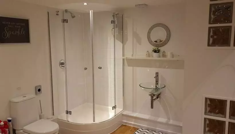 Residenssi Lakeviews/quietness/parking/longstays/4guests