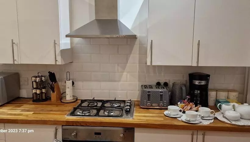 Residenssi Lakeviews/quietness/parking/longstays/4guests