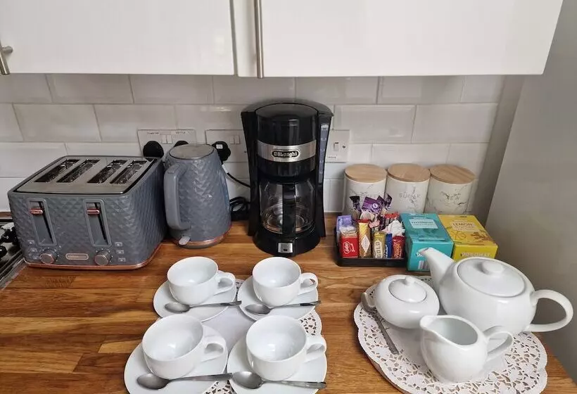 Residenssi Lakeviews/quietness/parking/longstays/4guests