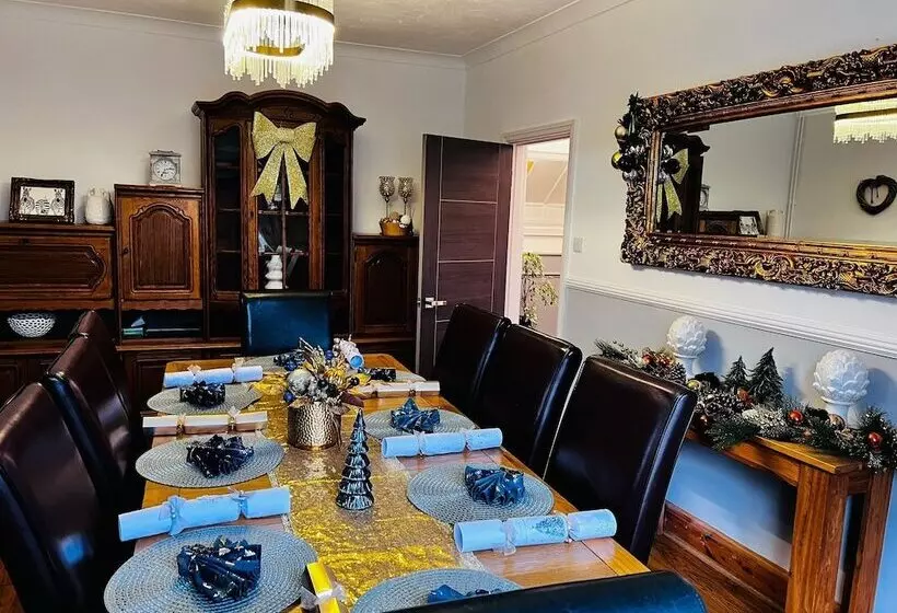 レジデンス Celebratory Home Family/friends Together, Hot Tub