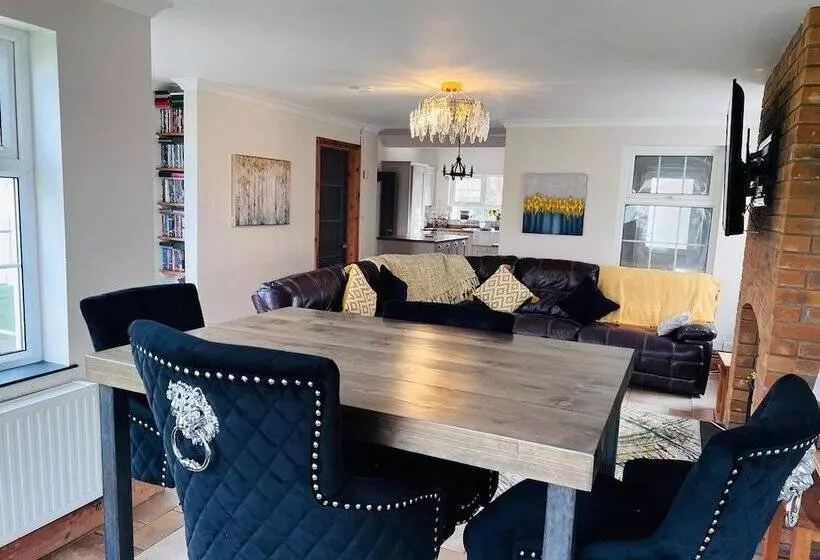 レジデンス Celebratory Home Family/friends Together, Hot Tub