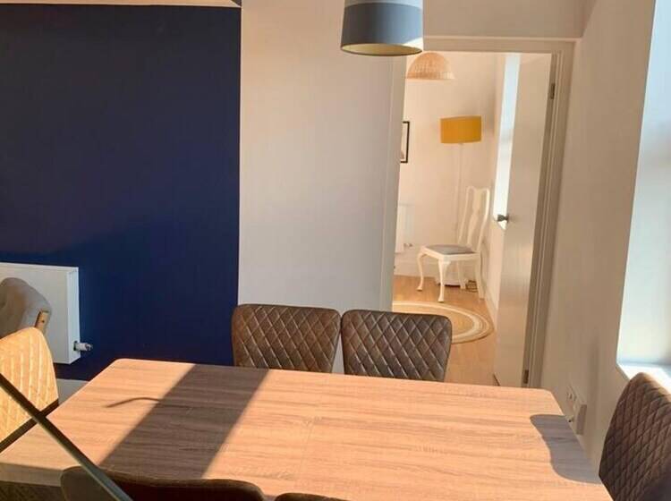 إقامة The Media City House