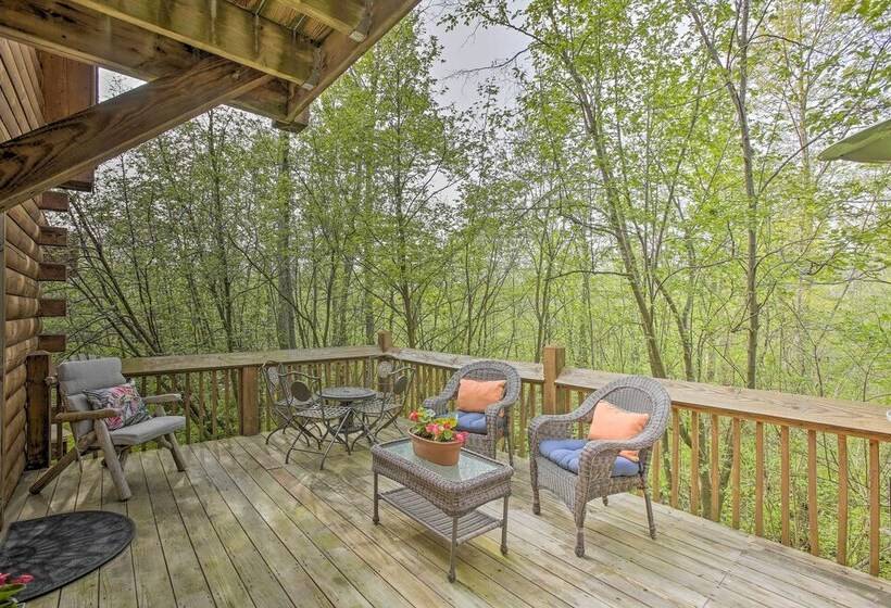 Resort Cabin W/ Fire Pit: Golf, Hike And Play!