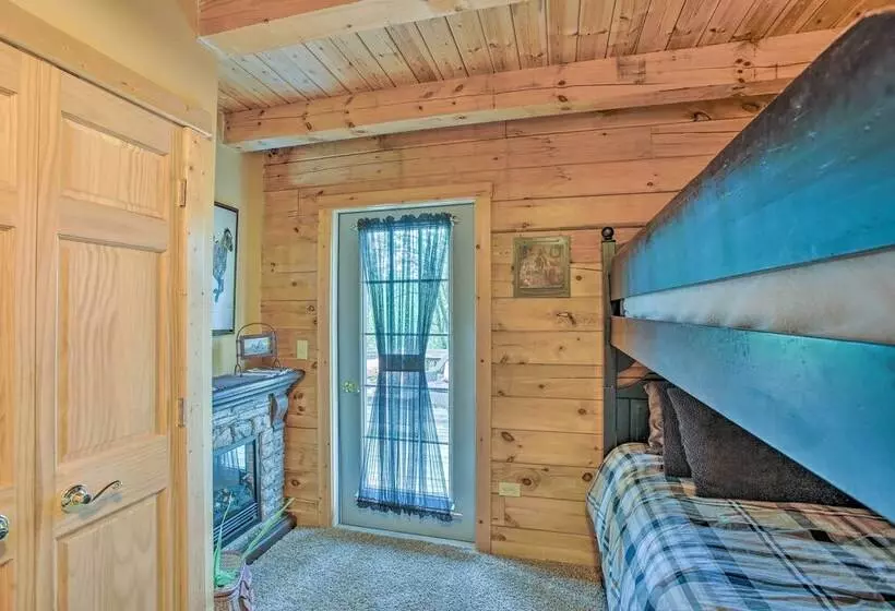 Resort Cabin W/ Fire Pit: Golf, Hike And Play!