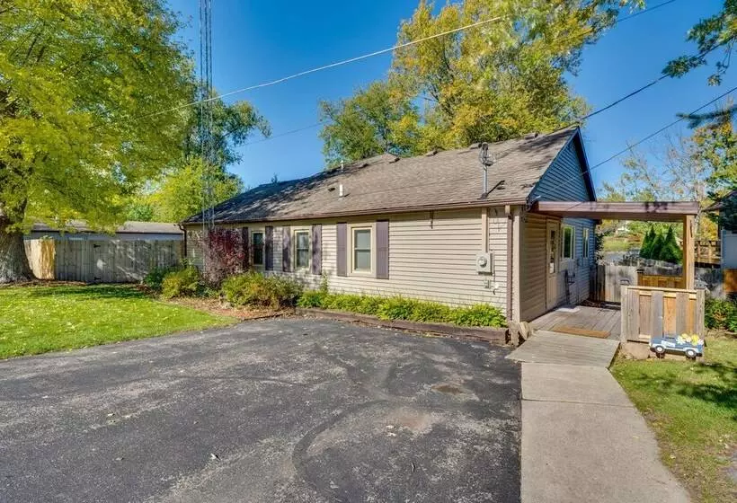 Rock River Retreat  W/ Dock & Private Backyard!