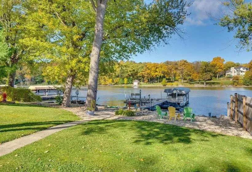 Rock River Retreat  W/ Dock & Private Backyard!