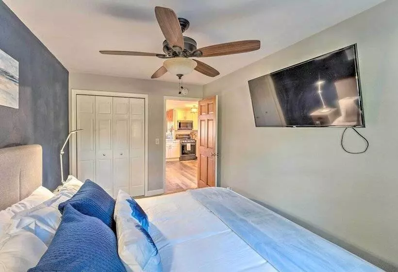 Rock River Retreat  W/ Dock & Private Backyard!