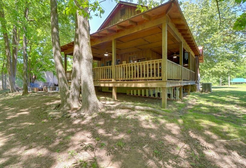Roomy Riverfront Trout Valley Cabin W/ Porch!