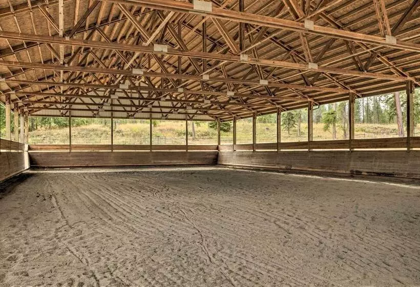 Rural Kettle Falls Bunkhouse W/ Airstrip & Trails!