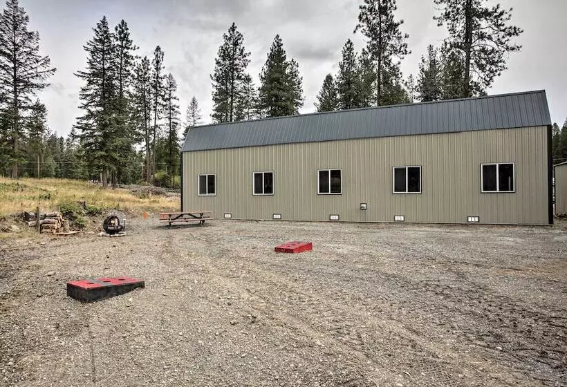 Rural Kettle Falls Bunkhouse W/ Airstrip & Trails!