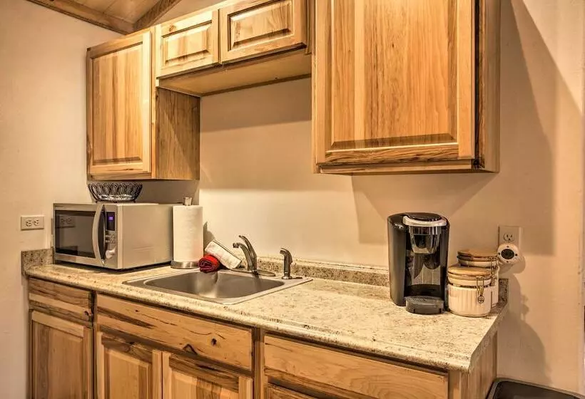 Rural Kettle Falls Bunkhouse W/ Airstrip & Trails!