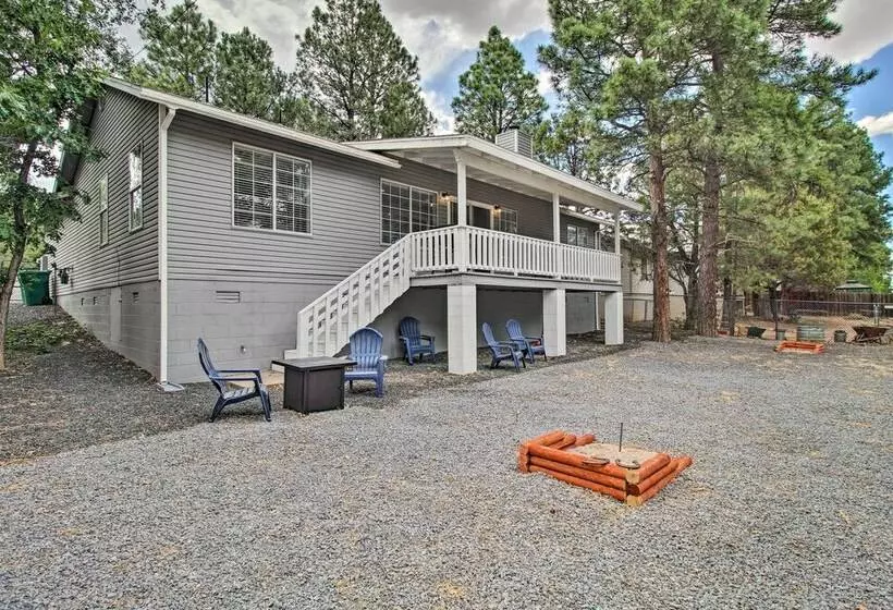 Show Low Family Home ~ 1 Block To City Park!