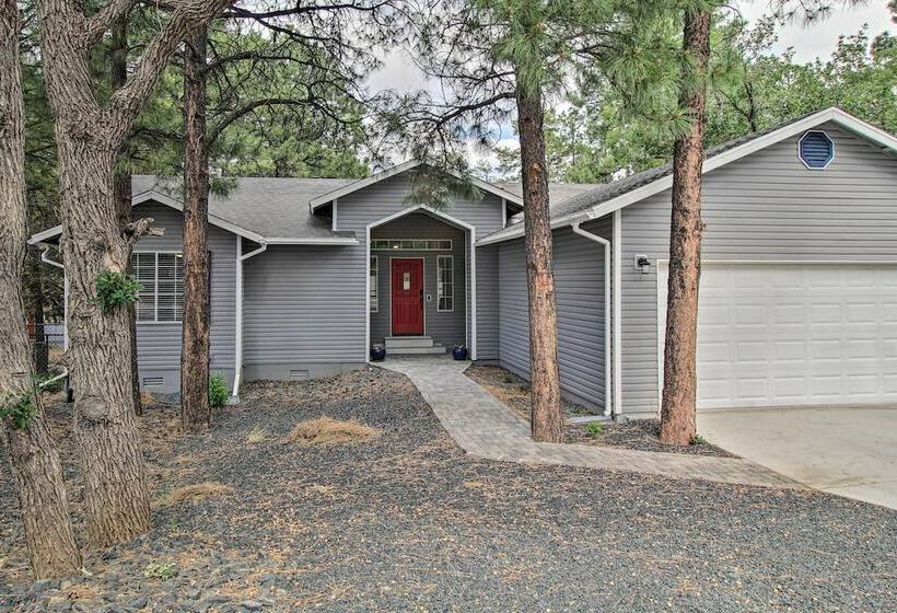 Show Low Family Home ~ 1 Block To City Park!