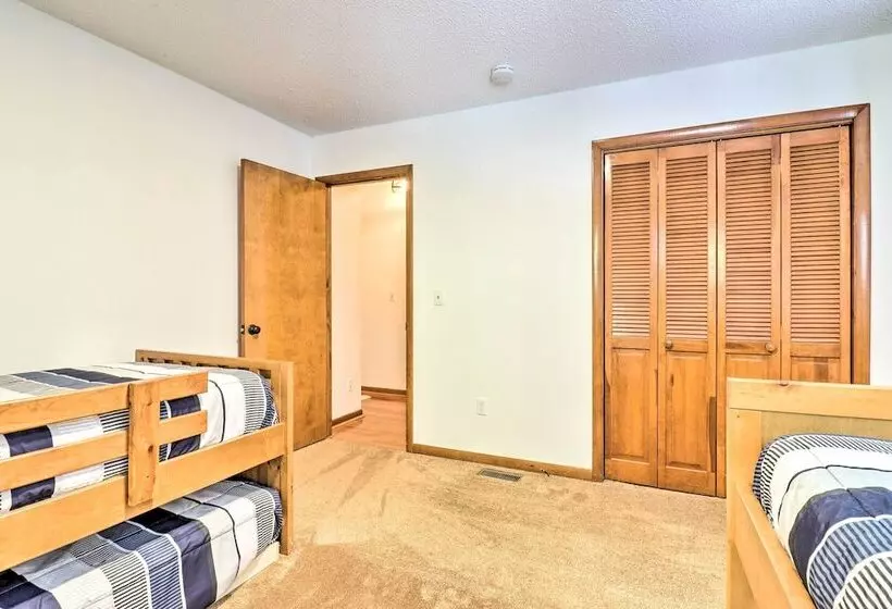 Smoky Mountain Retreat W/ Games, Fire Pit & Patio!