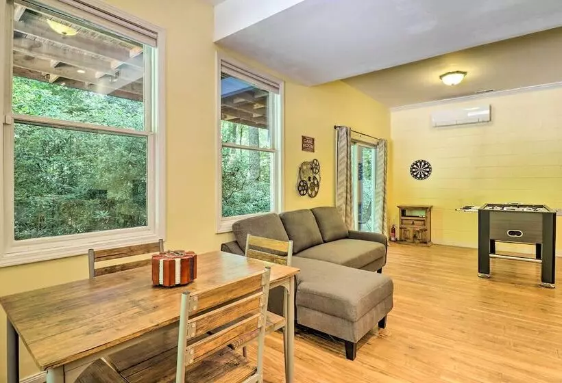 Smoky Mountain Retreat W/ Games, Fire Pit & Patio!