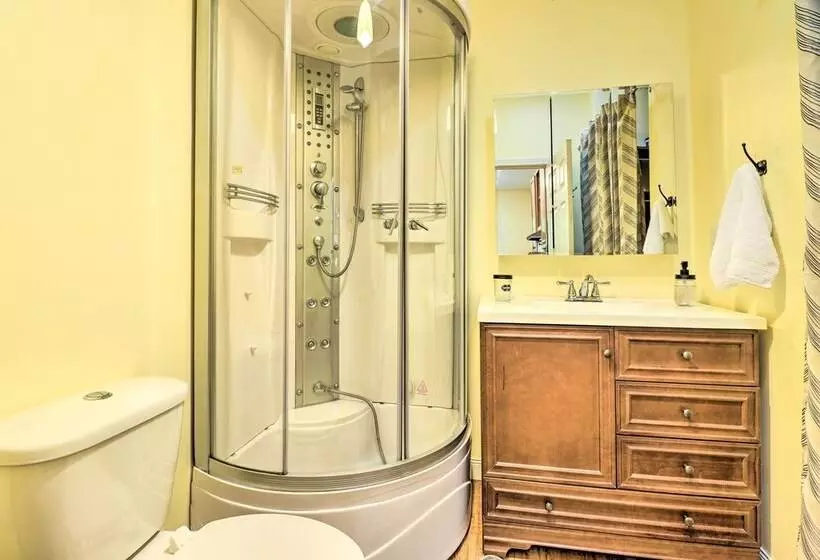 Smoky Mountain Retreat W/ Games, Fire Pit & Patio!