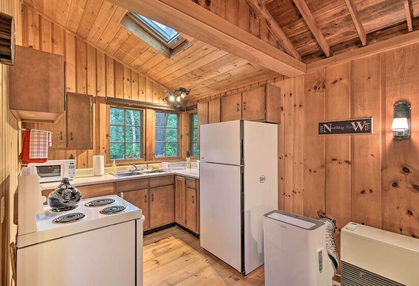 Sprucewold  Boothbay Harbor Cottage W/ Deck