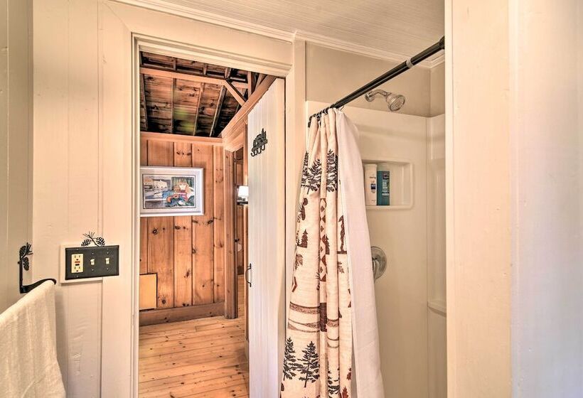 Sprucewold  Boothbay Harbor Cottage W/ Deck