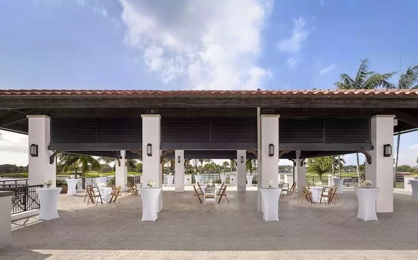 The Cottages At Pga National Resort