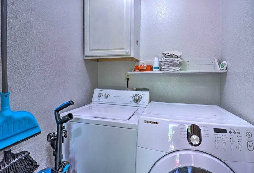 Updated Cabin: <10 Miles To Skiing & Hiking!