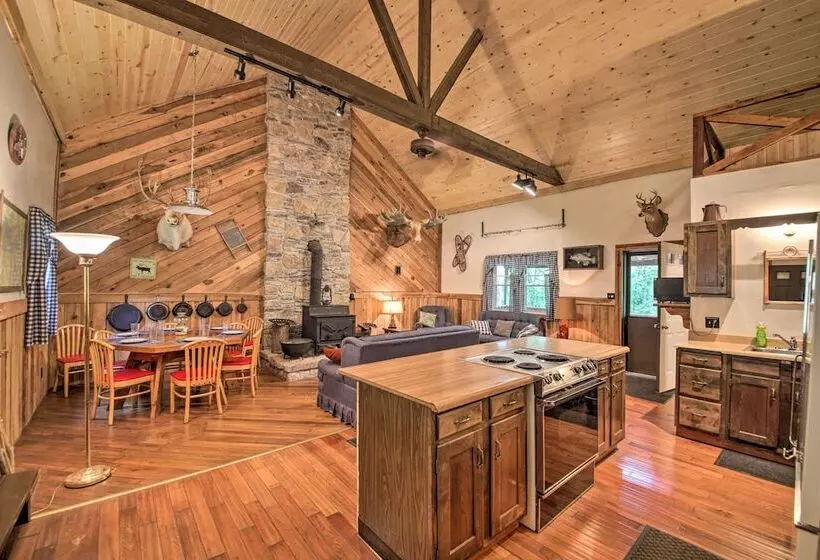 Waters Edge Retreat W/ Deck On Patoka Lake!