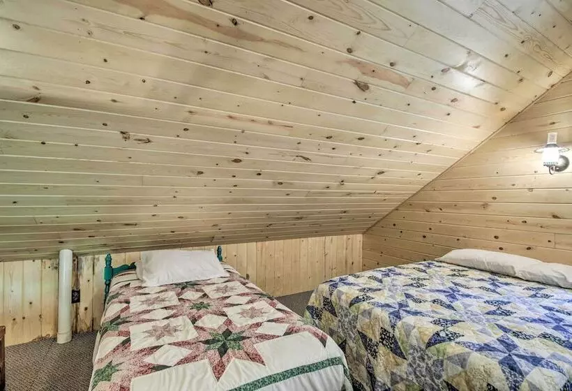 Waters Edge Retreat W/ Deck On Patoka Lake!