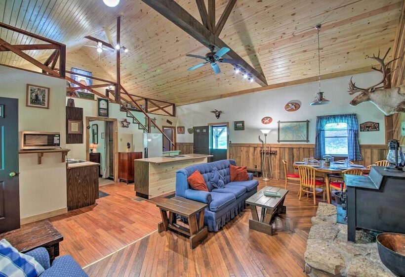 Waters Edge Retreat W/ Deck On Patoka Lake!