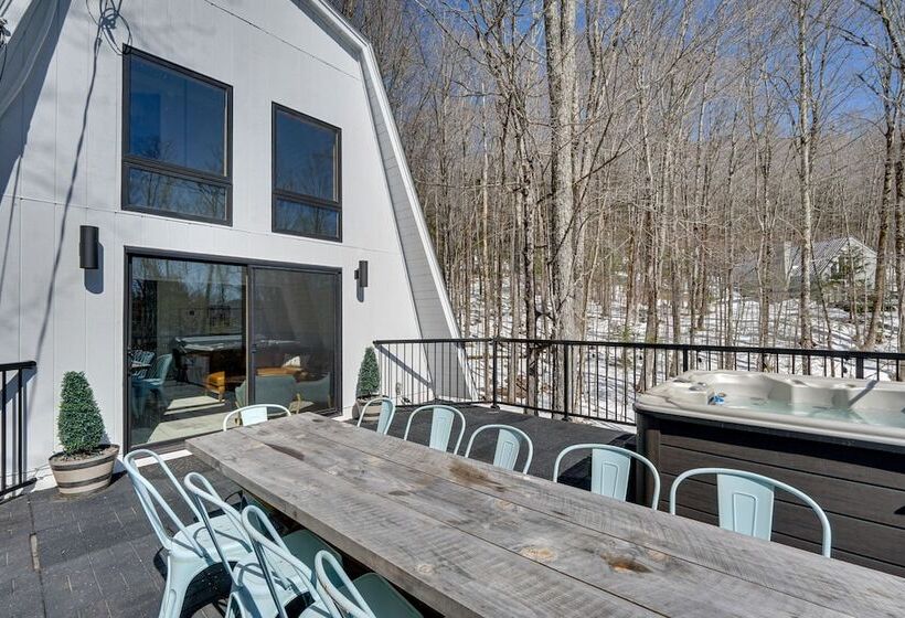 Wilmington Chalet W/ Hot Tub < 8 Mi To Mount Snow!