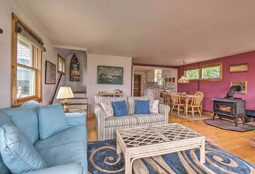 Acadia National Park Home W/ Deck & Ocean View!