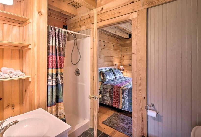 Beech Mountain Cabin W/ 180° Views: Near Hiking!