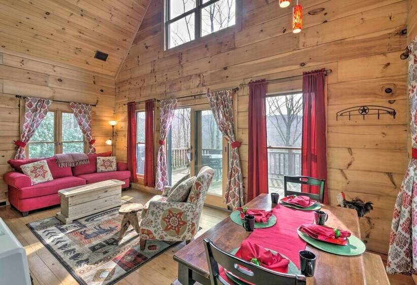 Beech Mountain Cabin W/ 180° Views: Near Hiking!