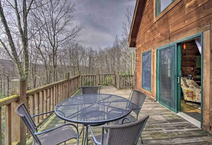 Beech Mountain Cabin W/ 180° Views: Near Hiking!