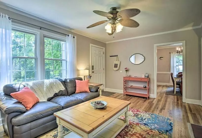 Bright Home W/ Yard In Historic Fuquay Varina!