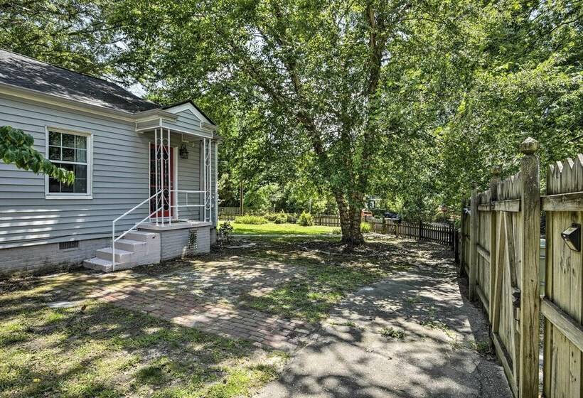 Bright Home W/ Yard In Historic Fuquay Varina!