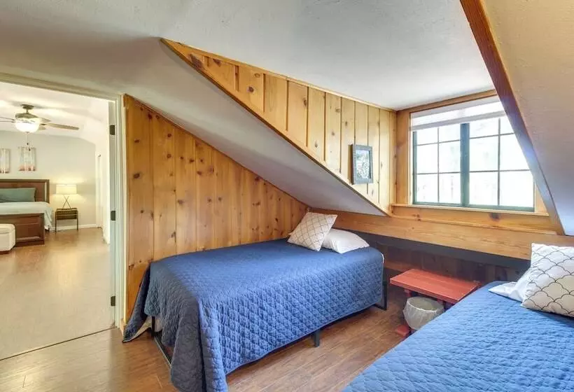 Bright Lakeside Home W/ Deck: 2 Mi To Rainbow Lake