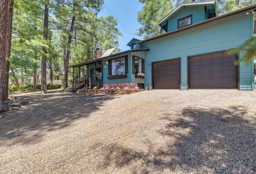 Bright Lakeside Home W/ Deck: 2 Mi To Rainbow Lake