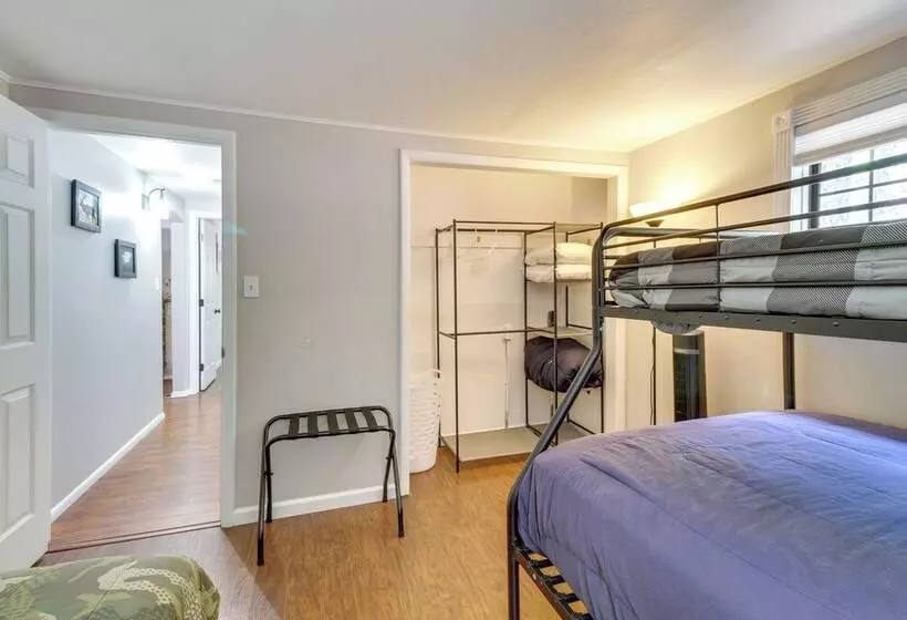 Bright Lakeside Home W/ Deck: 2 Mi To Rainbow Lake