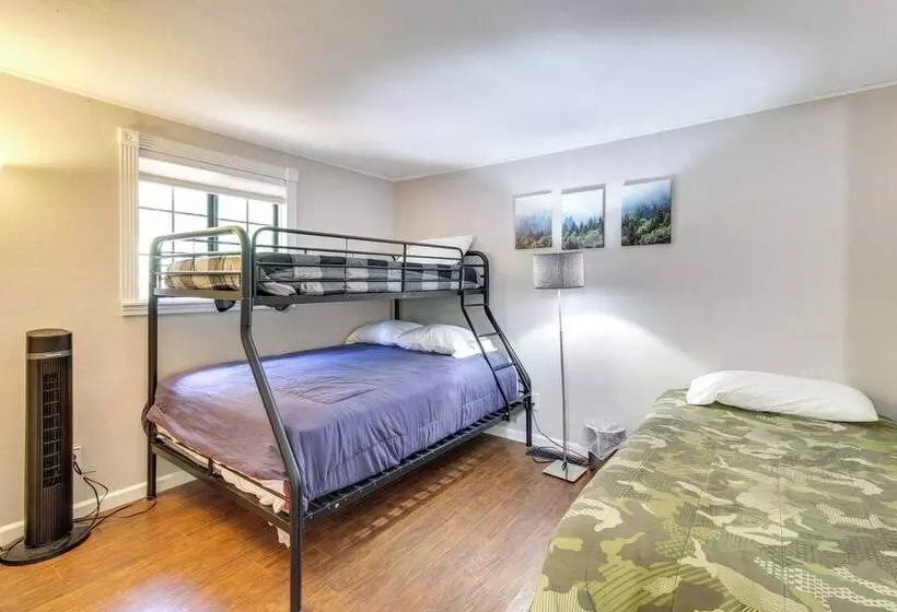 Bright Lakeside Home W/ Deck: 2 Mi To Rainbow Lake