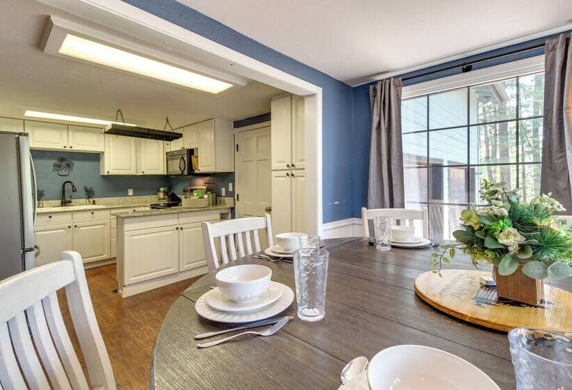 Bright Lakeside Home W/ Deck: 2 Mi To Rainbow Lake