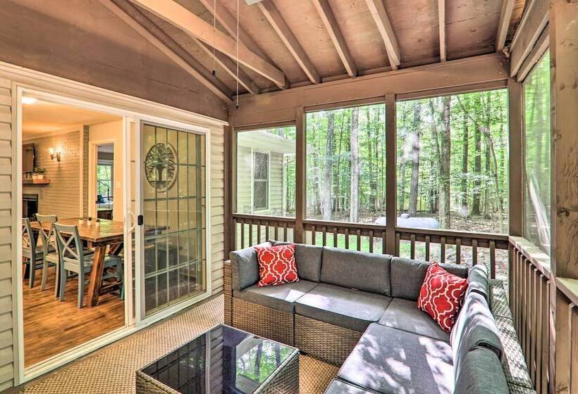 Sunroom, Fire Pit + Sauna: Lake Locust Village Gem