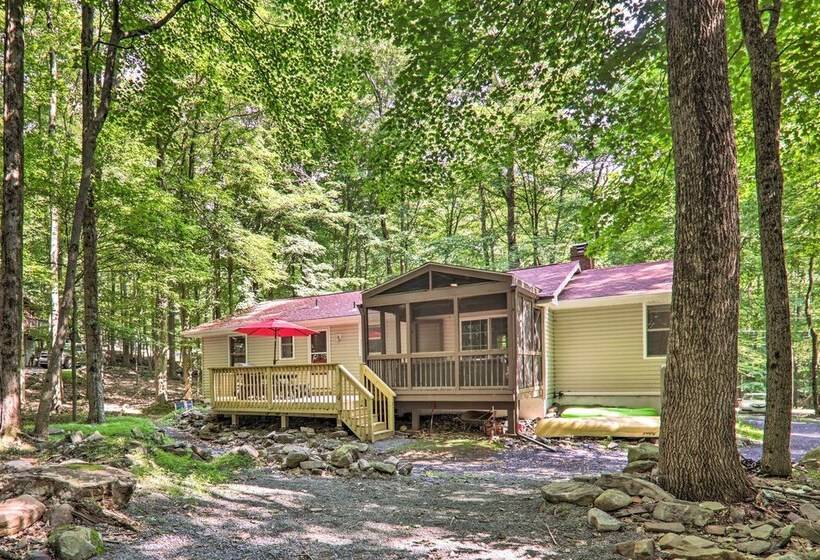 Sunroom, Fire Pit + Sauna: Lake Locust Village Gem