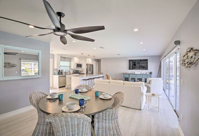 Canalfront Cape Coral Home With Dock & Bbq!