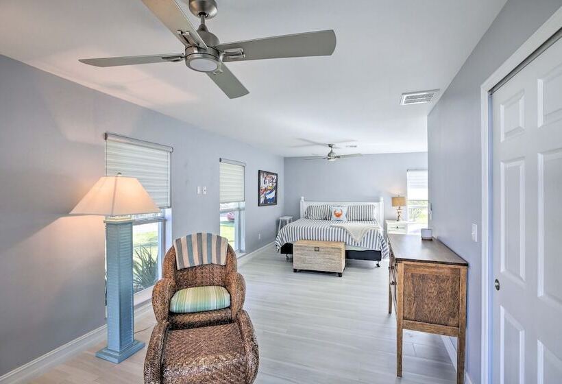 Canalfront Cape Coral Home With Dock & Bbq!