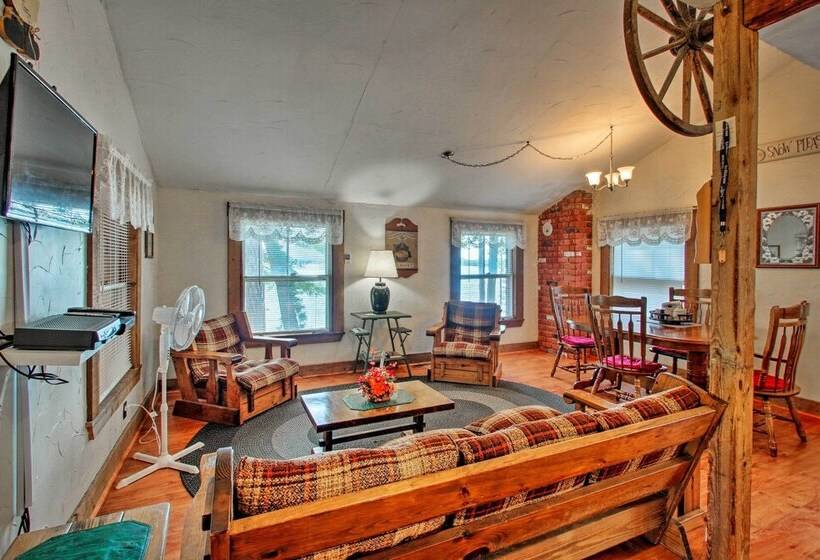 Center Ossipee Pet Friendly Cottage W/ Dock!