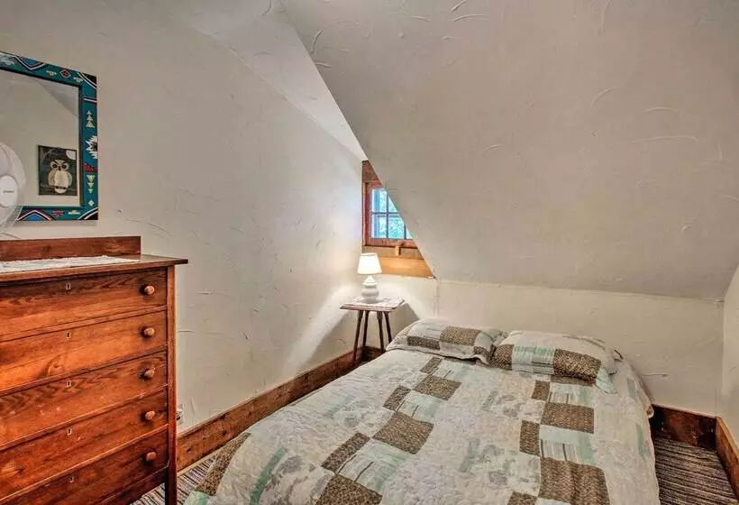 Center Ossipee Pet Friendly Cottage W/ Dock!